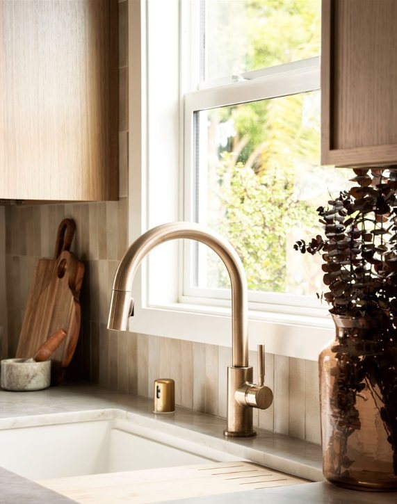 Crossdale brass faucet detail