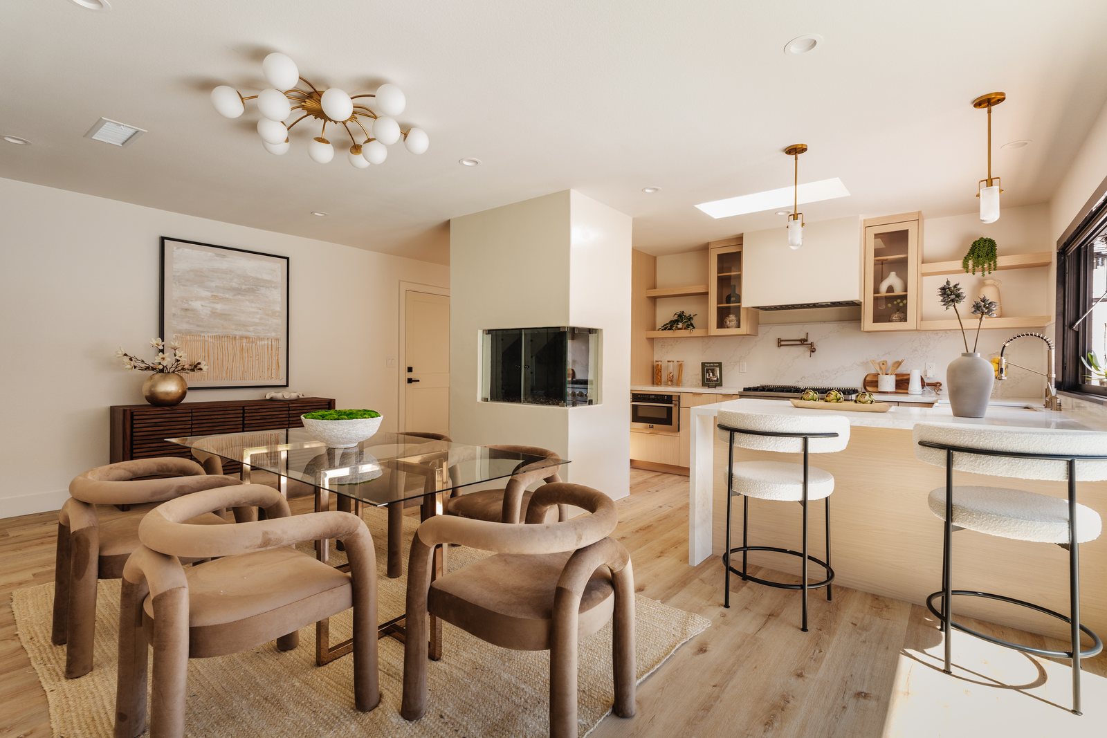 Randall Street dining room
