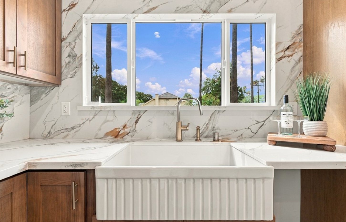7th Street farmhouse sink